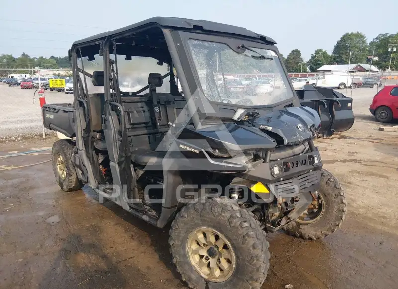 2022 Can-AM DEFENDER фото