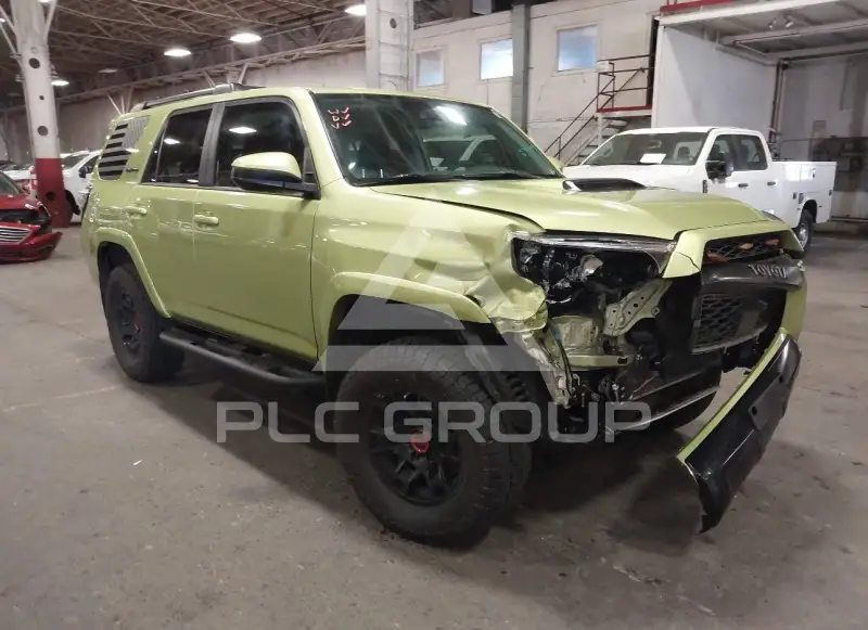 2022 Toyota 4 RUNNER photo