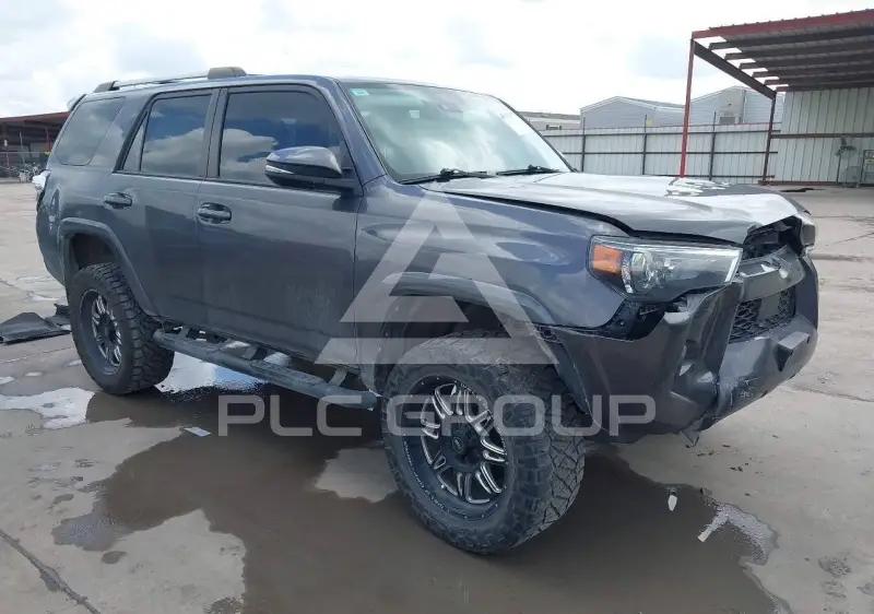 2022 Toyota 4 RUNNER photo