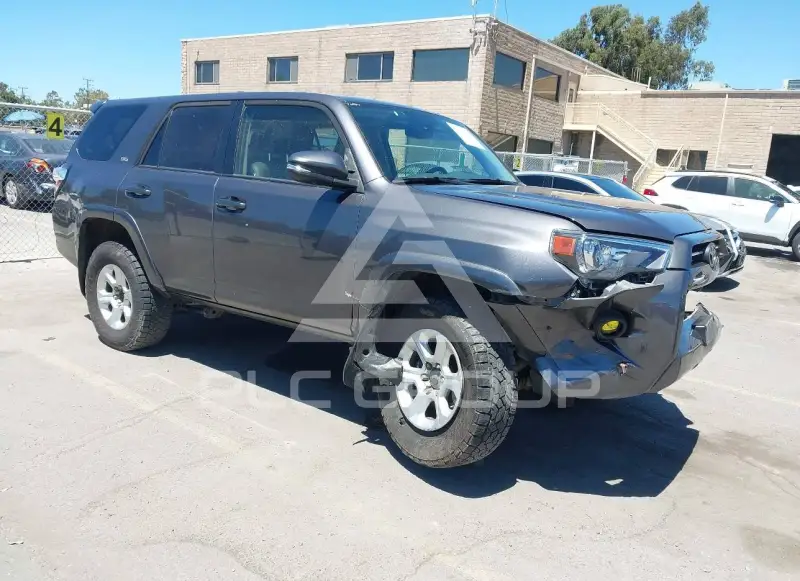 2022 Toyota 4 RUNNER фото