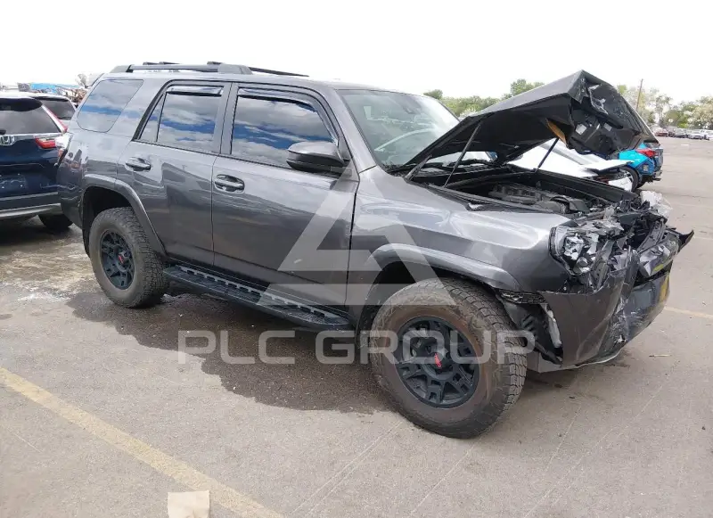 2022 Toyota 4 RUNNER фото