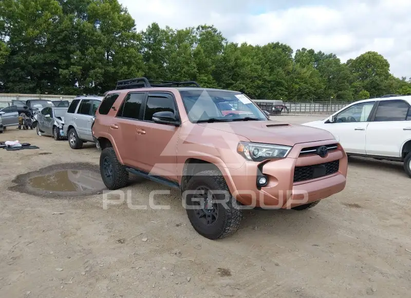 2022 Toyota 4 RUNNER фото