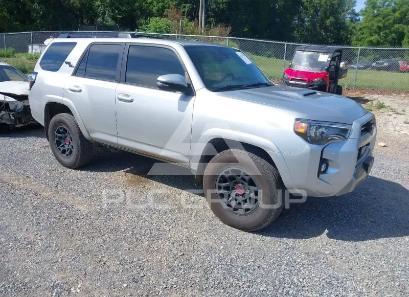 2022 Toyota 4 RUNNER фото