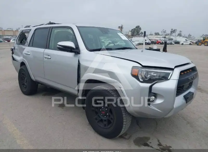 2022 Toyota 4 RUNNER фото