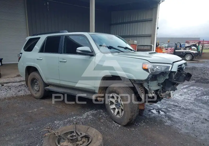 2022 Toyota 4 RUNNER photo