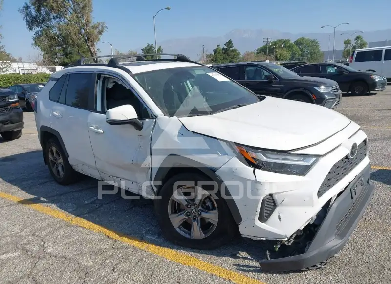 2022 Toyota RAV4 фото