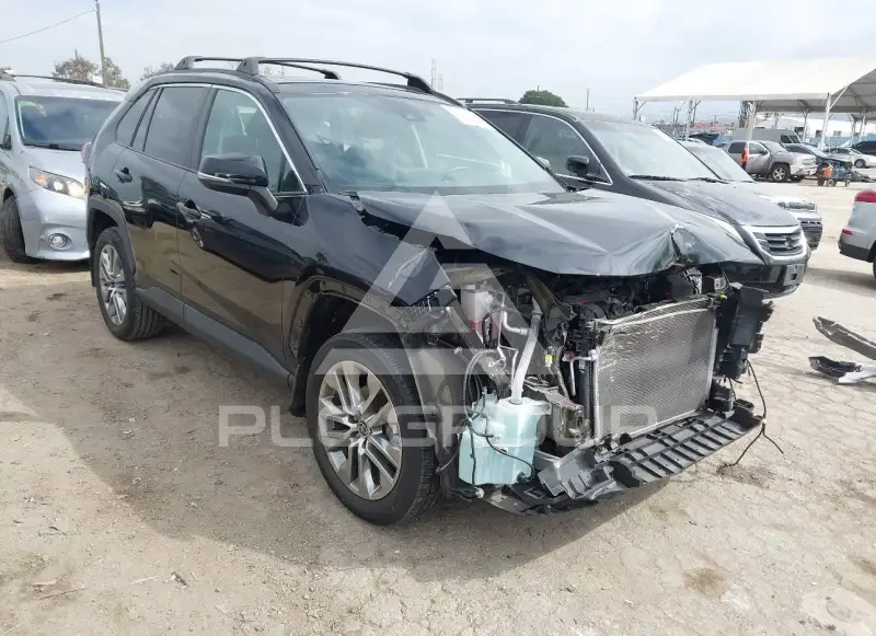 2022 Toyota RAV4 фото