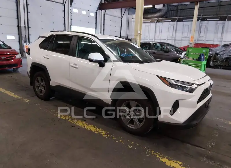 2022 Toyota RAV4 фото