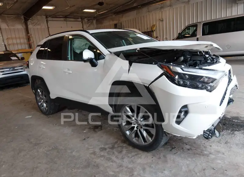 2022 Toyota RAV4 фото