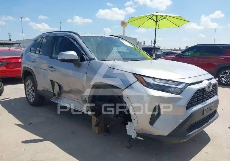 2022 Toyota RAV4 фото
