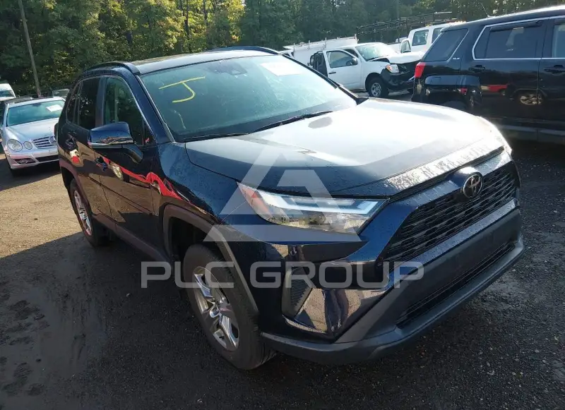 2022 Toyota RAV4 фото