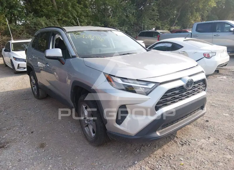 2022 Toyota RAV4 photo