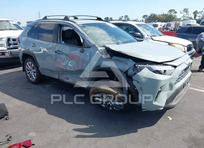 2022 Toyota RAV4 фото