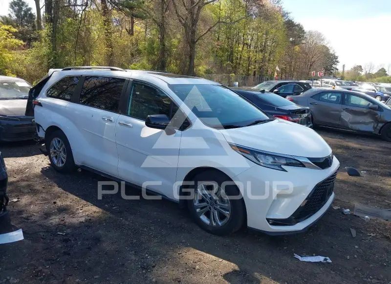 2022 Toyota SIENNA фото