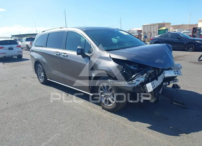 2022 Toyota SIENNA фото