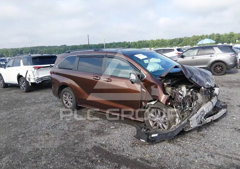 2022 Toyota SIENNA photo
