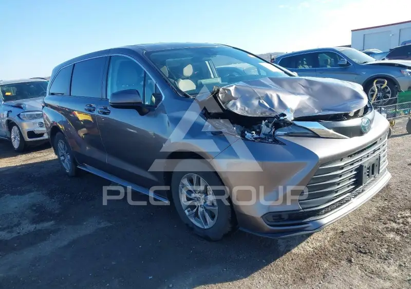 2022 Toyota SIENNA фото