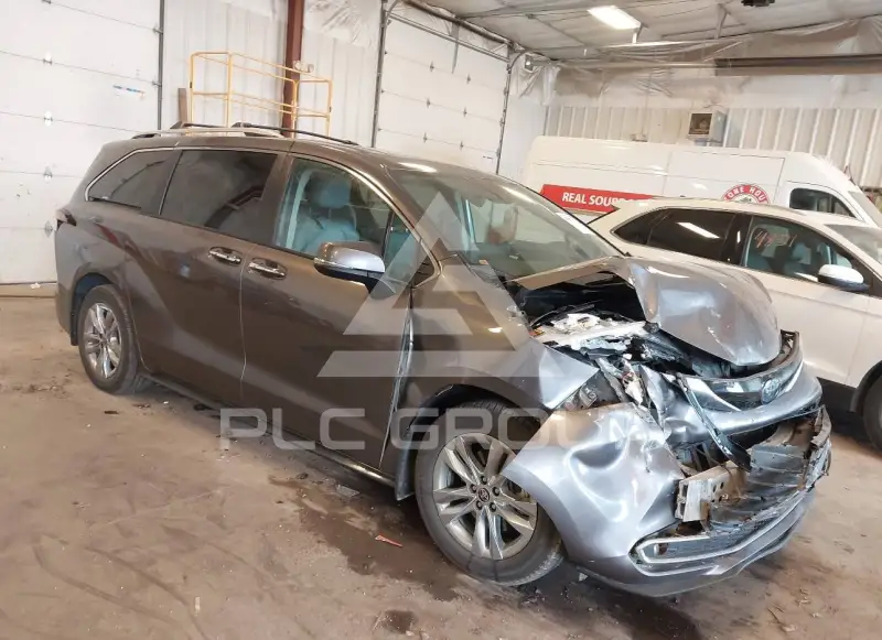 2022 Toyota SIENNA фото