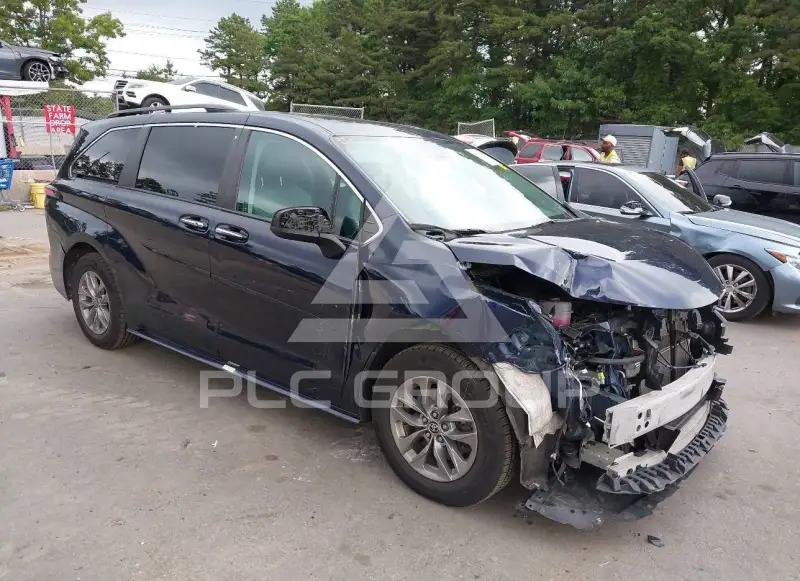 2022 Toyota SIENNA фото