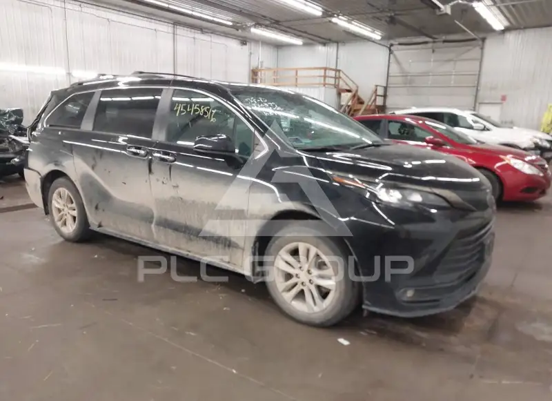 2022 Toyota SIENNA фото
