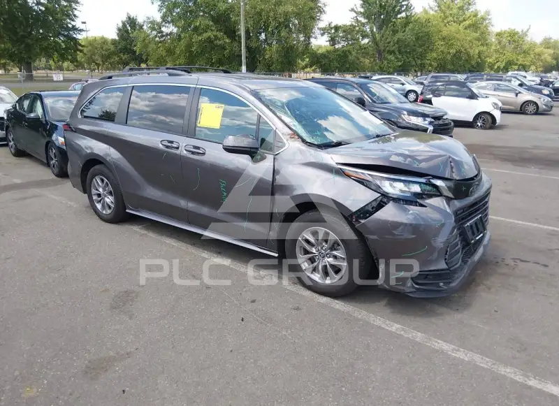 2022 Toyota SIENNA фото