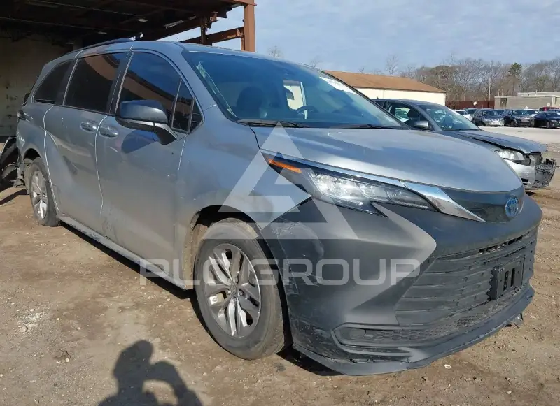 2022 Toyota SIENNA фото