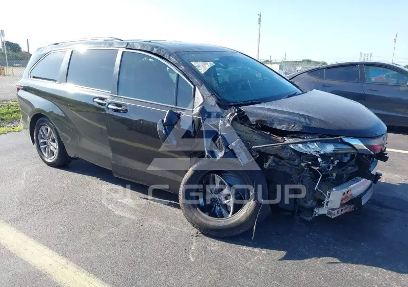 2022 Toyota SIENNA фото