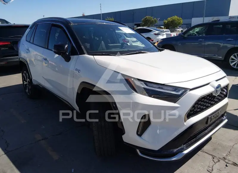 2022 Toyota RAV4 фото
