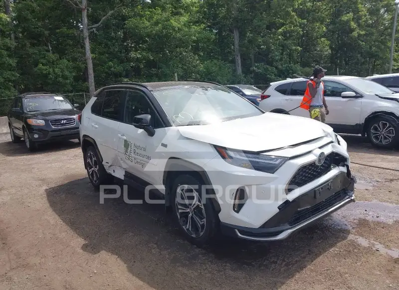 2022 Toyota RAV4 photo