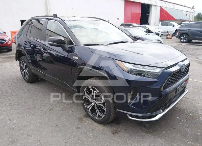 2022 Toyota RAV4 фото