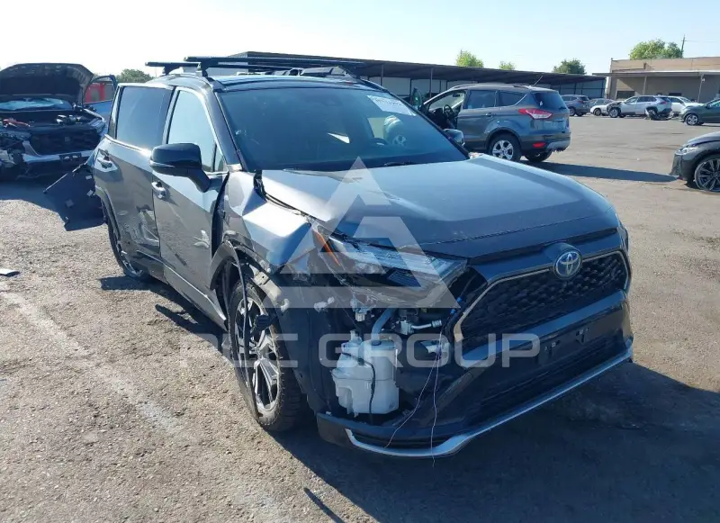 2022 Toyota RAV4 фото