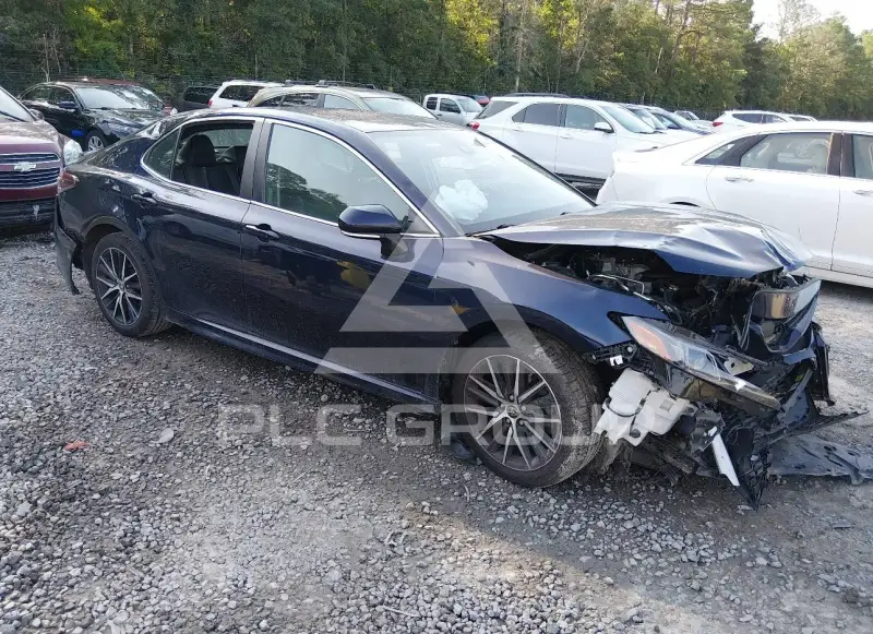 2022 Toyota CAMRY photo