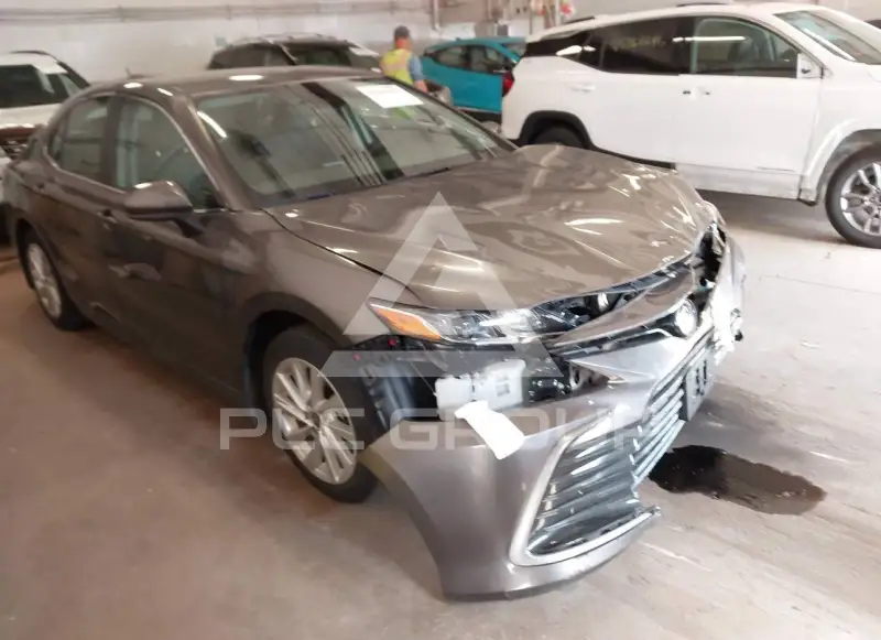 2022 Toyota CAMRY фото