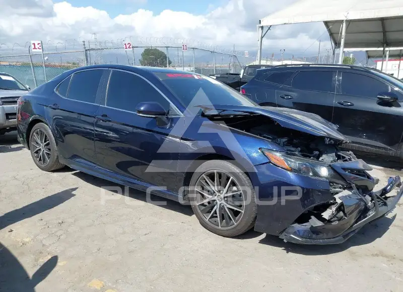 2022 Toyota CAMRY фото