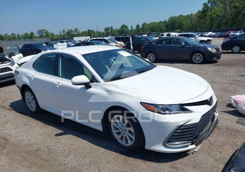2022 Toyota CAMRY фото