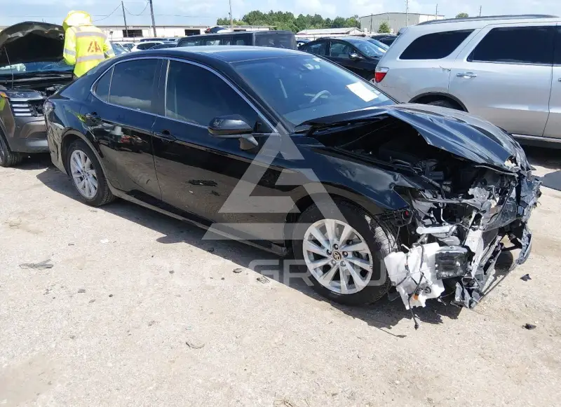 2022 Toyota CAMRY фото