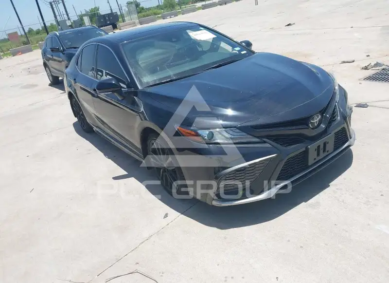 2022 Toyota CAMRY фото