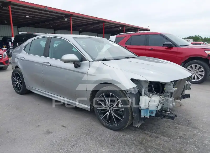 2022 Toyota CAMRY фото