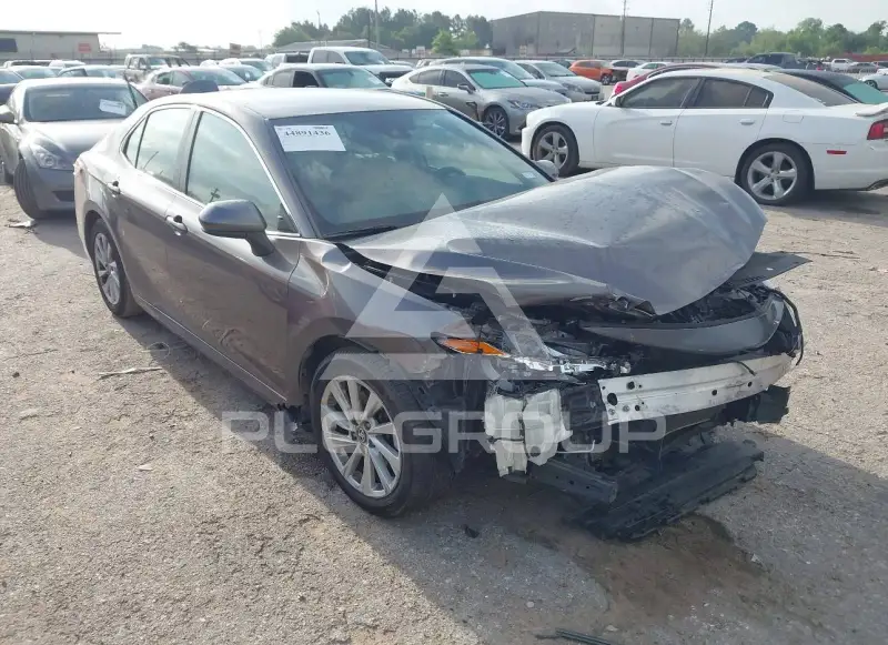 2022 Toyota CAMRY photo