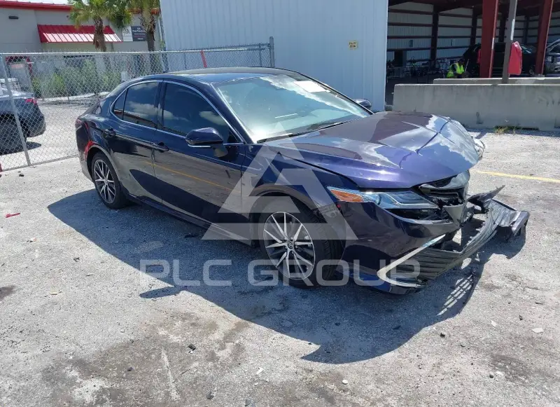 2022 Toyota CAMRY фото