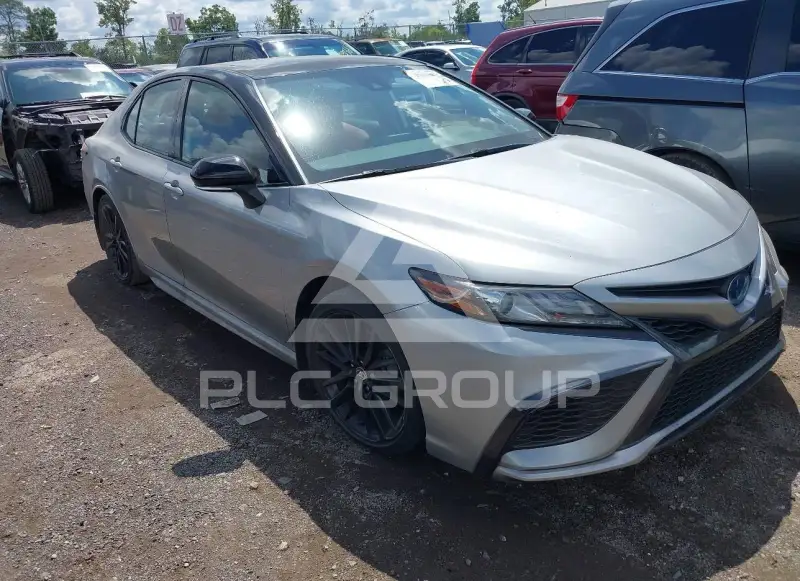 2022 Toyota CAMRY фото