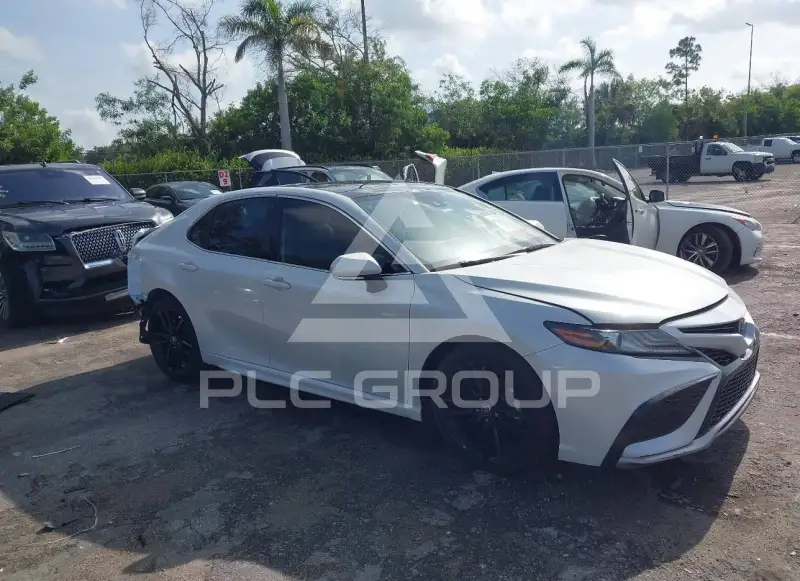 2022 Toyota CAMRY фото