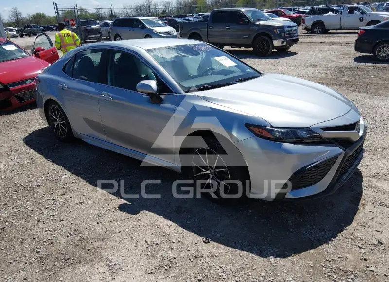 2022 Toyota CAMRY photo