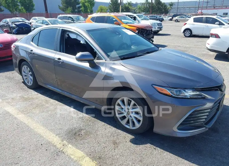 2022 Toyota CAMRY photo