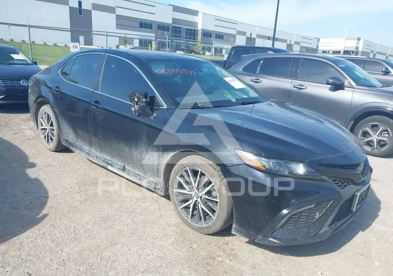 2022 Toyota CAMRY photo