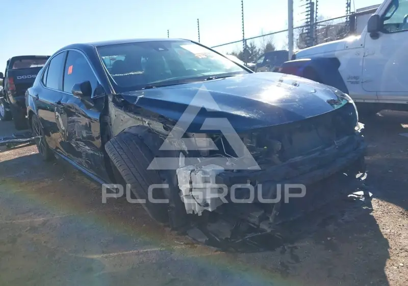 2022 Toyota CAMRY photo
