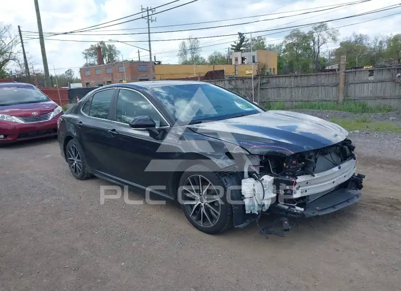 2022 Toyota CAMRY фото