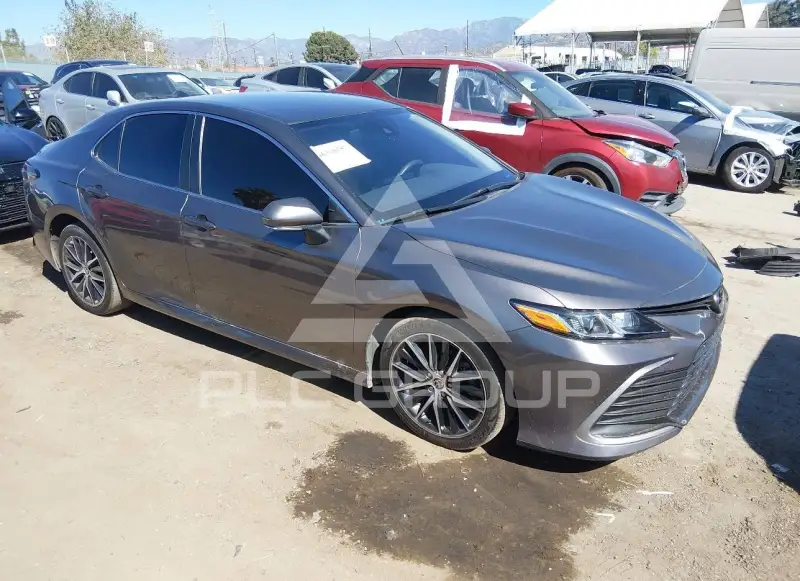 2022 Toyota CAMRY фото