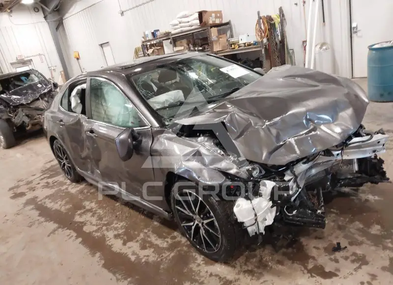 2022 Toyota CAMRY photo