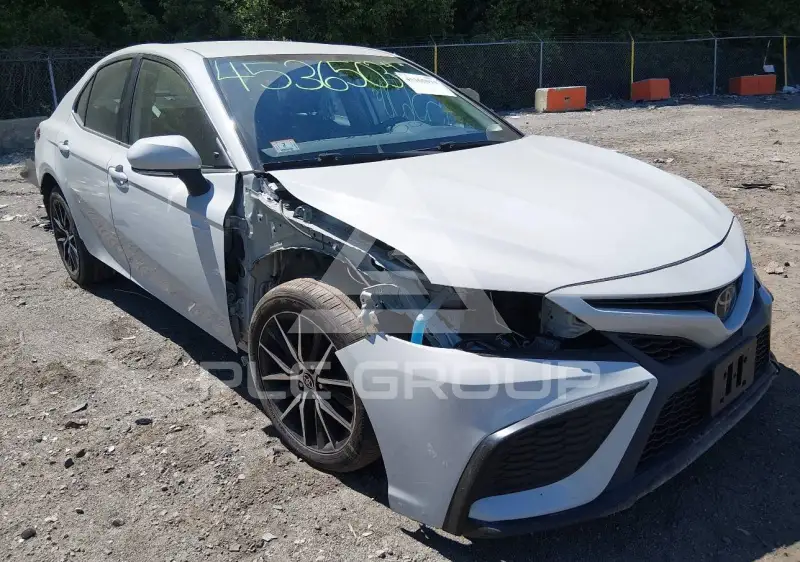 2022 Toyota CAMRY фото